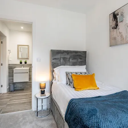 The Ebor House - With Hot Tub Holiday home *