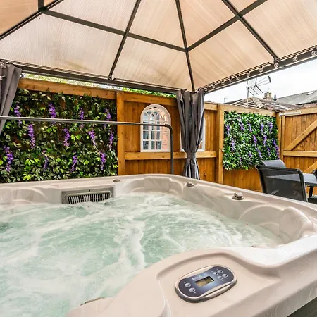 Holiday home The Ebor House - With Hot Tub York